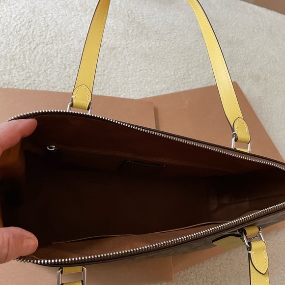 Coach Gallery Tote In Signature Canvas Retro Yellow CH504 NWT - Picture 13 of 13